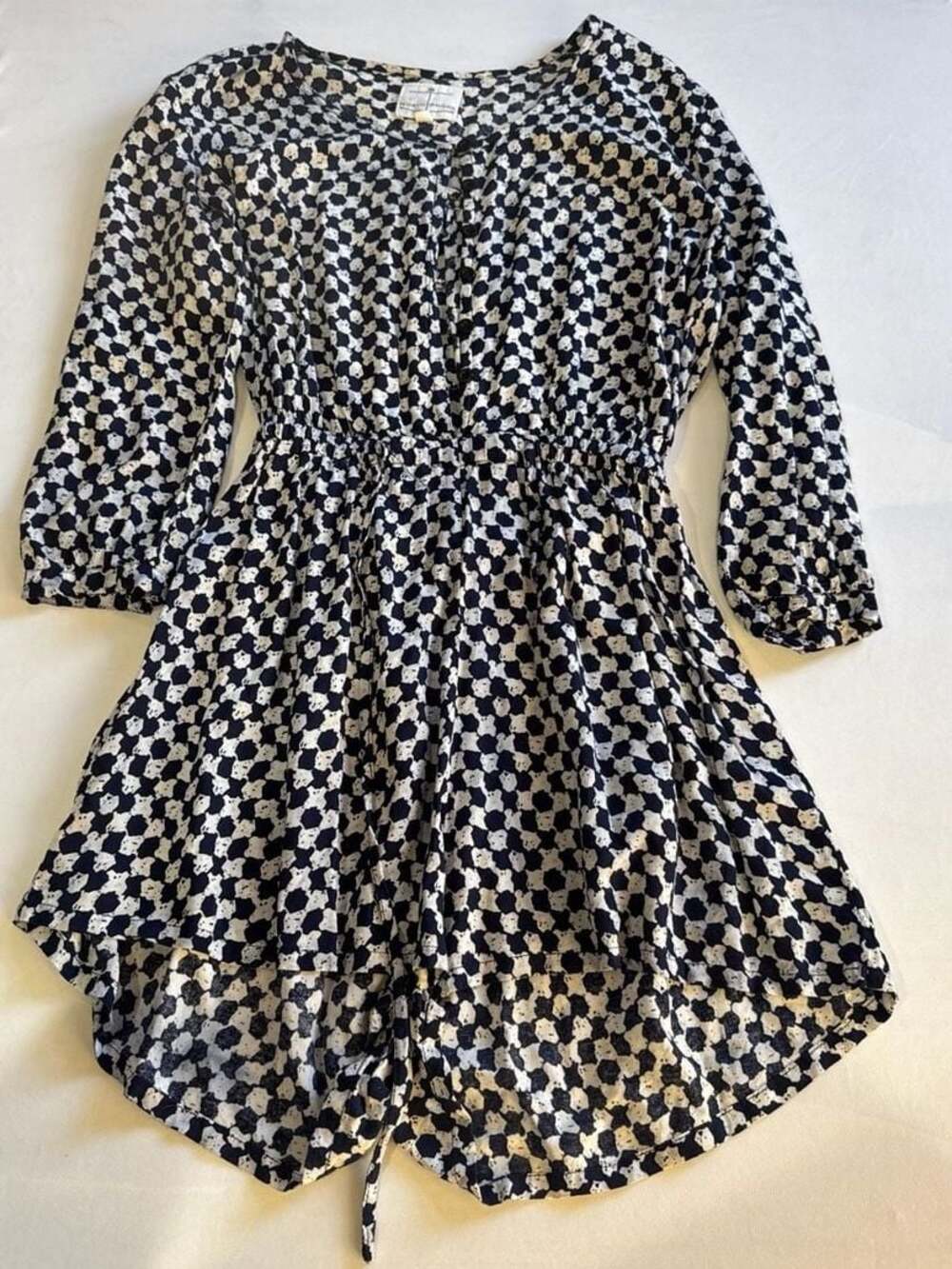 North Shore Black and White Abstract Print Long Sleeve Romper Size S/M
C15